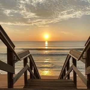 Meet your Posher, Leticia